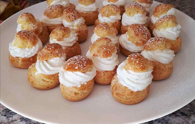 Choux à la crème chantilly