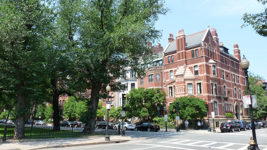 Vues de l'allée centrale de Commonwealth avenue