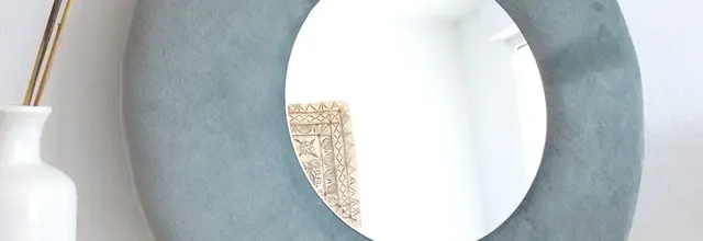 Cadre de miroir en velours