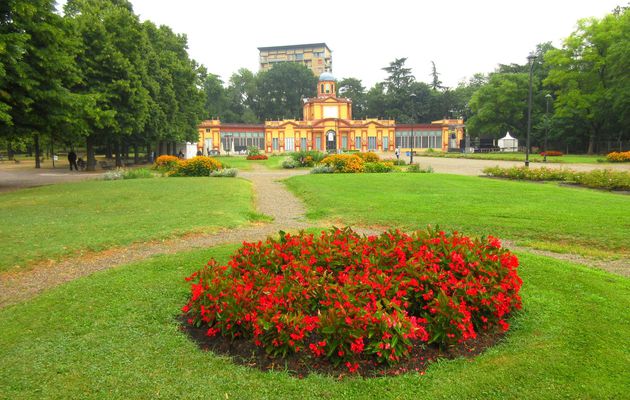 Modène, de la gare à la Piazza Grande