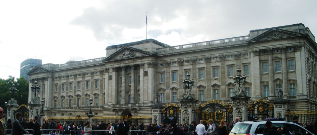 Petit tour à Buckingham Palace pour assister à la relève de la garde, et dans Green Park qui est juste à côté !