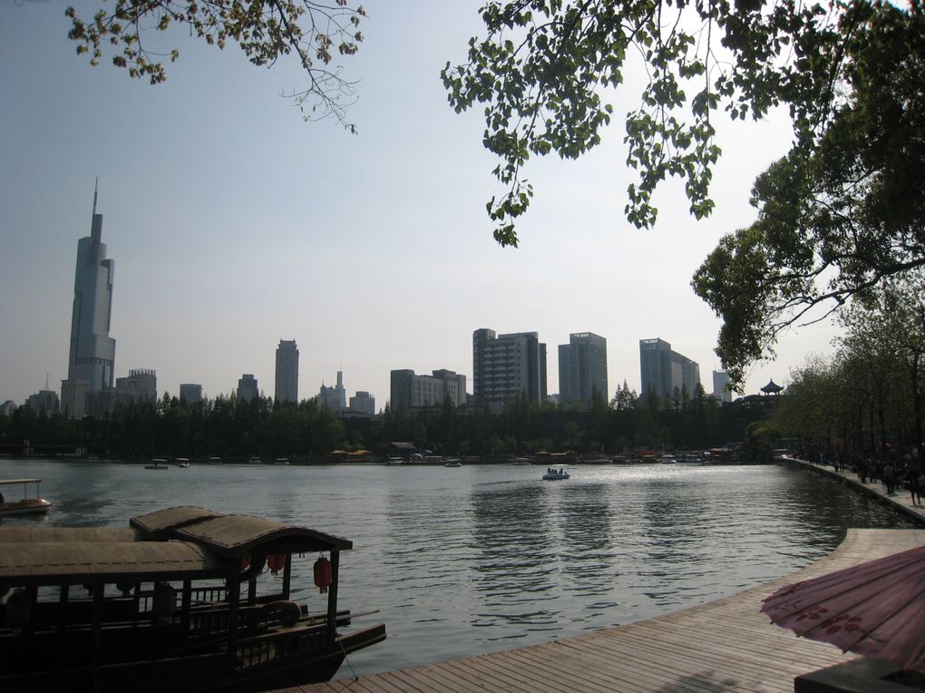 Après-midi au parc du lac Xuanwu le dimanche 24 avril.