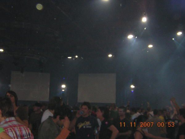 Photo de l'I Love Techno 2007
(Voir aussi http://ilovetechno-photos.over-blog.com/)