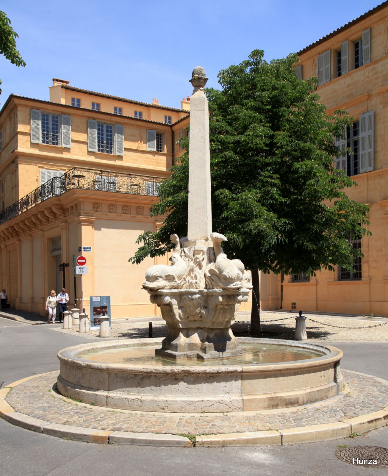 Fontaine des Quatre Dauphins à Aix en Provence