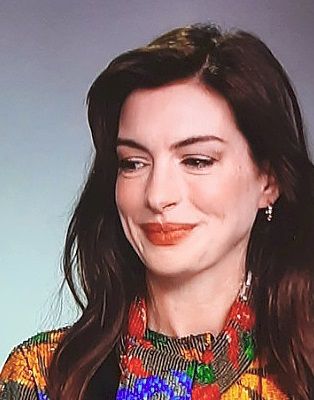 ANNE HATHAWAY
