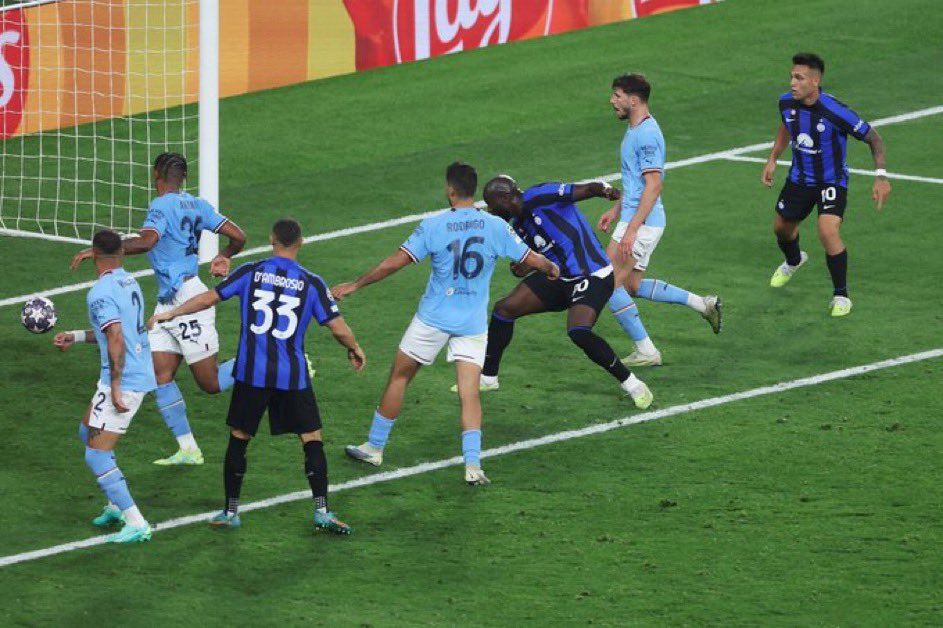 Bravo à city pour ce trophée tant attendu 