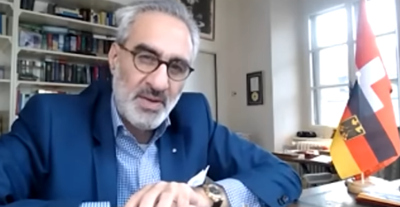 Le président suisse face à une procédure pénale : un entretien avec Pascal Najadi