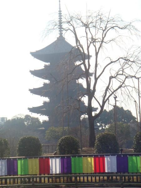 Vacances du nouvel an à Kyoto. Au programme : Daigo-ji, PAvillon d'or, Sangusangen-do, Kiyomizu-dera, Gion et Higashiyama, temple Toji et Nara... que du bonheur !