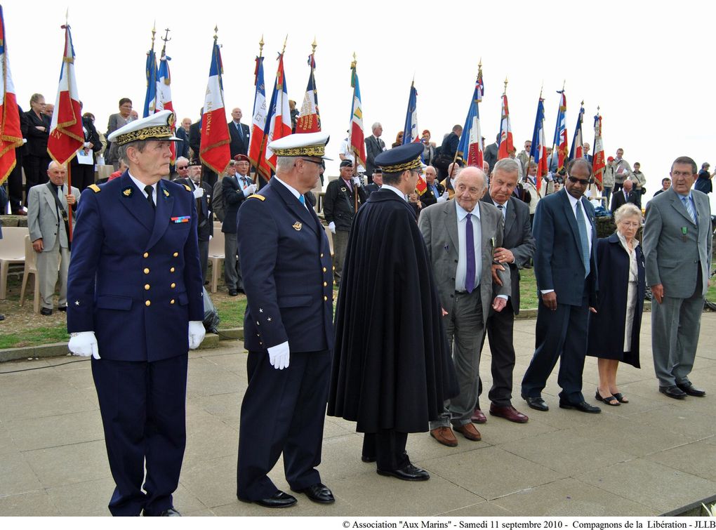 11 septembre 2010-Cérémonie à la mémoire des marins compagnons de la libération morts pour la France au mémorial national de la Pointe Saint Mathieu en Plougonvelin (Finistère)