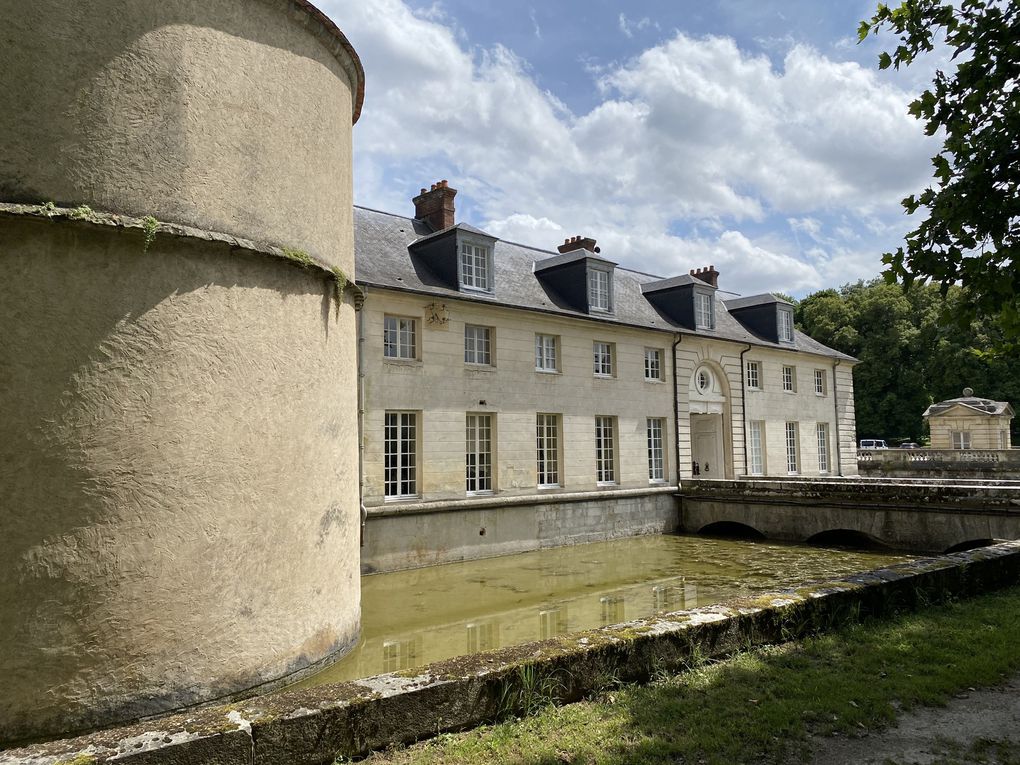 Une pépite exclusive: le château du Marais (91)