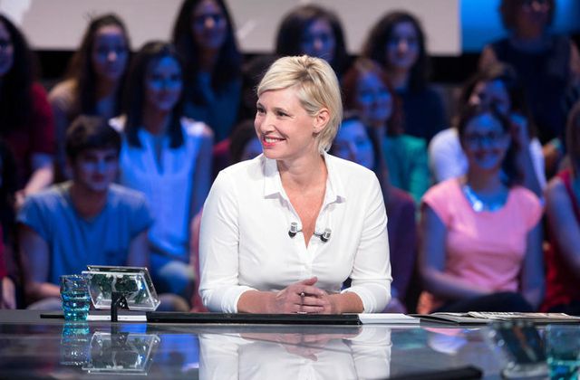 Audience du Grand journal et de Touche pas à mon poste vendredi.