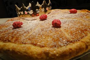 Galette aux pommes et pralines roses