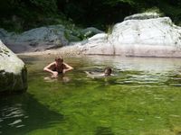 Des gorges de la Borne aux crêtes de Pézouillouze
