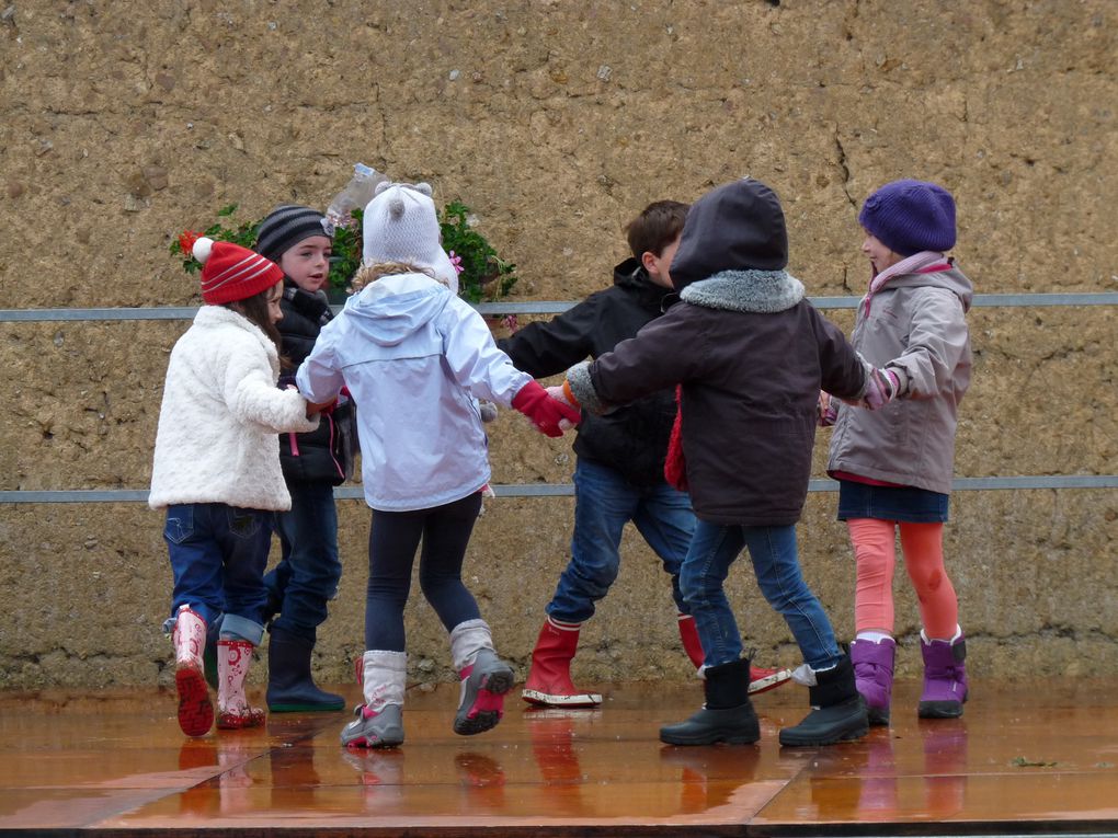 Photos de la fête de l'école 2013 de Chasné sur Illet