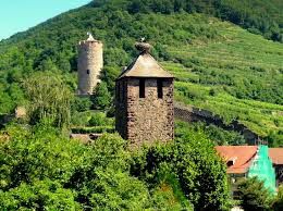 Un petit aperçu..... Kayserberg, la maison de la poterie, le château, la Weiss...