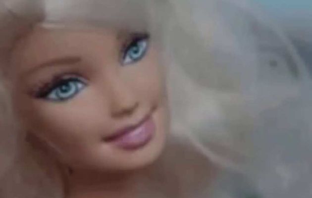 La poupée Barbie qui fête ses 60 ans ! 