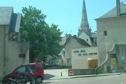 Quartier de la Croix-Verte : la rue Saint-Antoine.