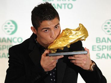 Cristiano Ronaldo offre 1,5 million de dollars aux...