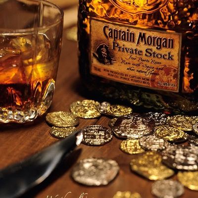 Captain Morgan - Wiskhy - Verre - Doublons - Or - Picture - Free