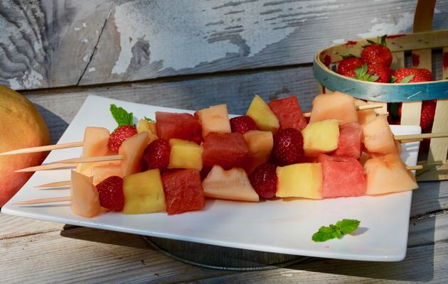 Brochettes de fruits