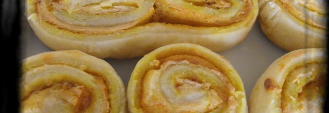 Double roulés au caramel de curry !