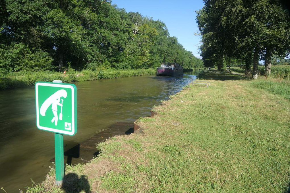 Le Canal de Nantes à Brest: en vélo ou en Canoë