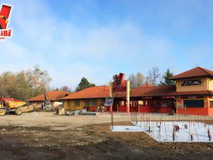 Val fait le plein de sensations fortes sur le chantier de Walibi aux Avenieres 