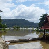 Inondations à Khong Chiam - Noy et Gilbert en Thaïlande