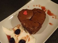                   Petits fondants chocolat ,cerises amaréna et sa créme mascarpone