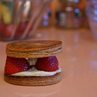 petits fraisiers et crème mousseline à la vanille