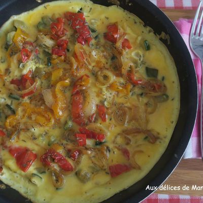 Omelette aux courgettes, poivrons et oignon -light