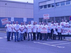 Crépy en Valois-La manifestation devant les locaux de la communauté de communes du pays de Valois