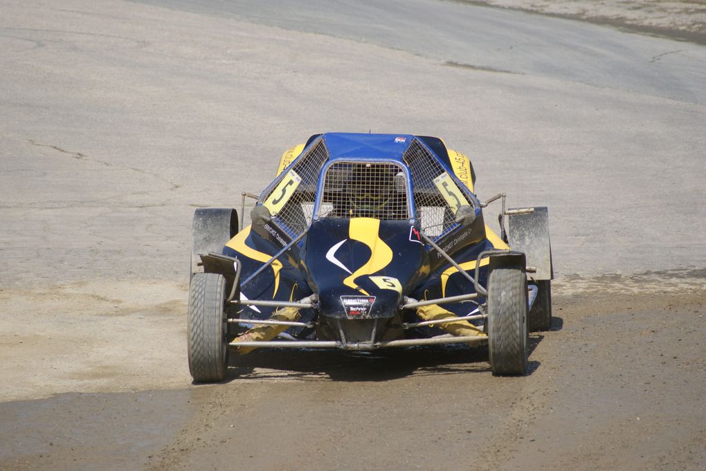 Les 20 et 21 avril 2013 à St Junien (87), 2ème épreuve du championnat de France d'autocross.