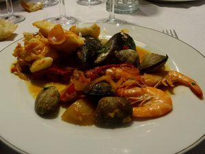 Cataplana de cabillaud aux fruits de mer