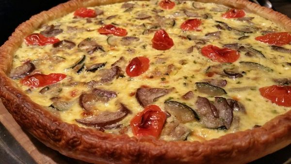 QUICHE COURGETTE AUBERGINE TOMATE