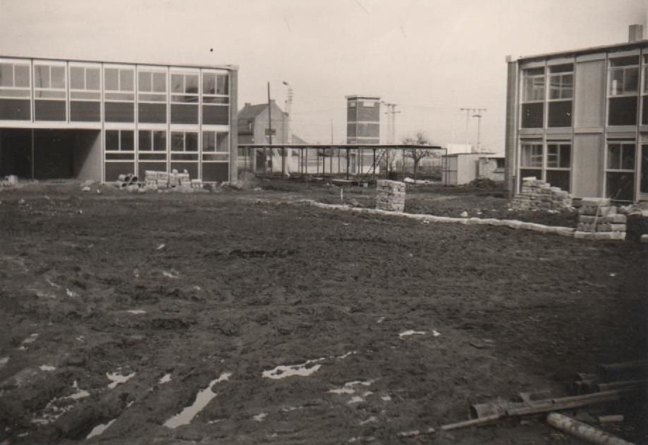 Photos de la construction du CET d'Aniche : Jean Banaszak, 1965-1966. Source : Philippe Banaszak.