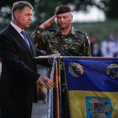 VIDEO - Iohannis a mers la baza militară de la Cincu: 'România reprezintă un centru important NATO pe Flancul Estic'