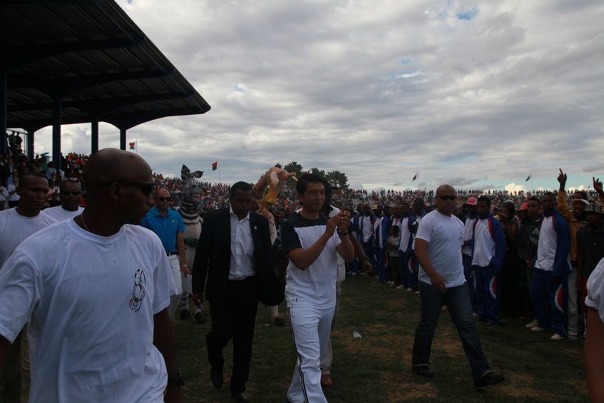 Inauguration du Kianja (Stade) Makis de Madagascar, à Andohatapenaka, par le Président Andry Rajoelina. 4ème partie. Photos: Harilala Randrianarison