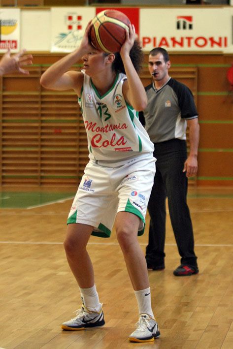 Reportage photo sur la première rencontre amicale de Challes-Basket version 2011-2012