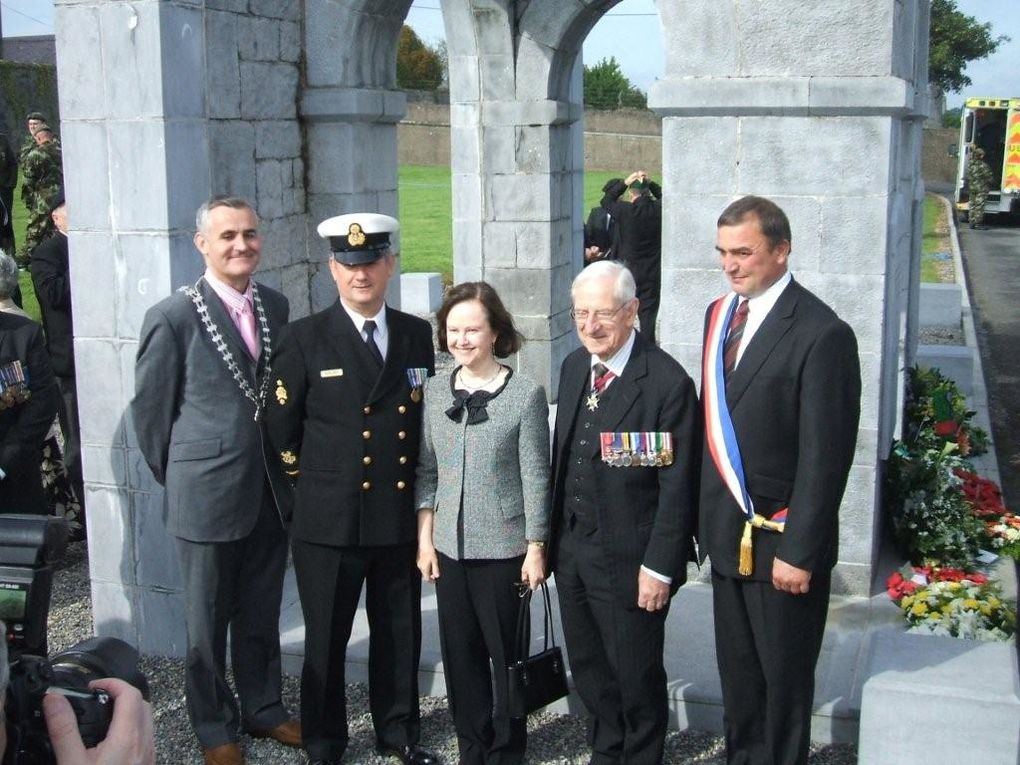 Irlande du Sud à Tipperary lors de cérémonies organisées tous les ans fin septembre avec de nombreuses personnalités d'Irlande, du Canada , de Grande Bretagne et d'Australie