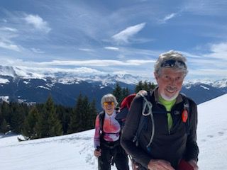 Sous la conduite de Bernard notre accompagnateur en montagne