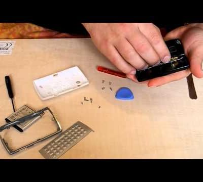 Démonter le Xperia X10 mini pro