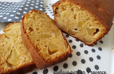 CAKE AUX POMMES CARAMELISEES