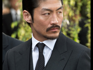 Hiroyuki Sanada et Brian Tee