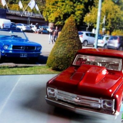 67 CHEVY C10 - CHEVROLET C10 PICK-UP 1967 HOT WHEELS 1/64.