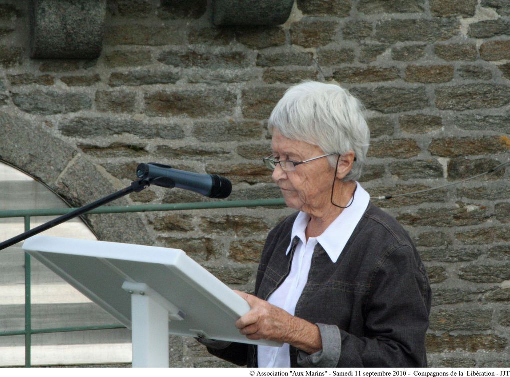 11 septembre 2010-Cérémonie à la mémoire des marins compagnons de la libération morts pour la France au mémorial national de la Pointe Saint Mathieu en Plougonvelin (Finistère)