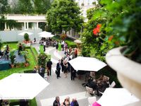 Pour célébrer l'obtention de la "distinction Palace", le Bristol a organisé le mercredi 15 Juin, une grande fête brésilienne dans son magnifique jardin.

Crédit photos : ©Philippe Hugonnard