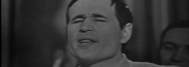 jean claude briodin, un chanteur français voix de baryton-basse guitariste, arrangeur et saxophoniste spécialisé dans les groupes vocaux et thèmes de musiques de films