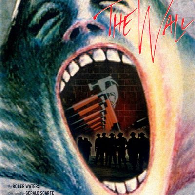 Sous la tombe, l'herbe est fraîche.