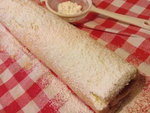 Biscuit Roulé à la confiture de fraise